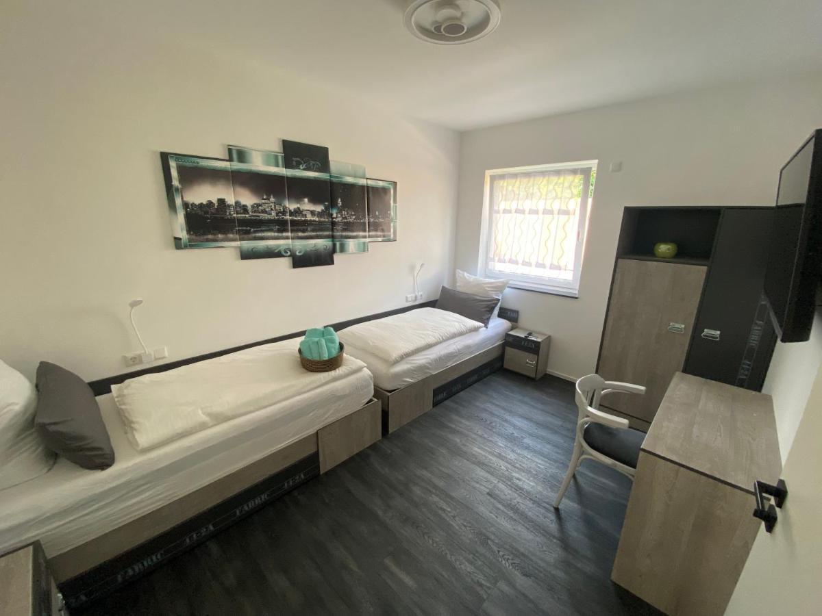 Apartments Saaldorf-Ferienhaus Mit 6 Apartments 45Qm-120Qm Direkt Am Thueringer Meer-Bleilochtalsperre Bad Lobenstein Dış mekan fotoğraf