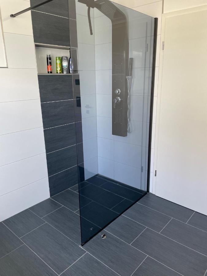 Apartments Saaldorf-Ferienhaus Mit 6 Apartments 45Qm-120Qm Direkt Am Thueringer Meer-Bleilochtalsperre Bad Lobenstein Dış mekan fotoğraf