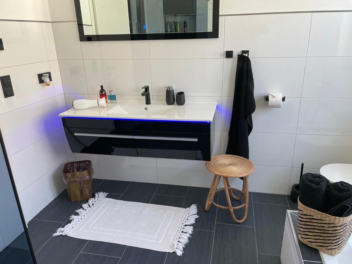 Apartments Saaldorf-Ferienhaus Mit 6 Apartments 45Qm-120Qm Direkt Am Thueringer Meer-Bleilochtalsperre Bad Lobenstein Dış mekan fotoğraf